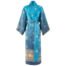 leuchtend blauer Kimono mit Ornamenten als Muster