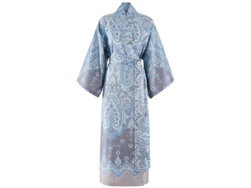 Eisblauer Kimono mit Paisleymuster